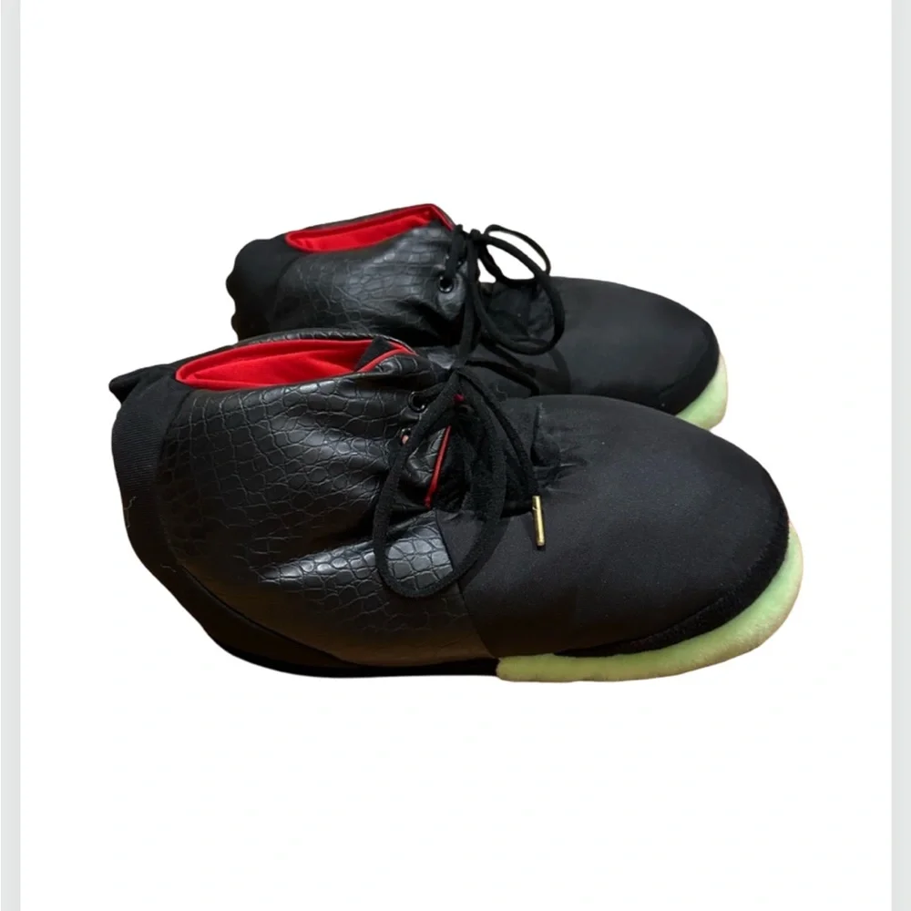 Black Sneaker Style Slippers Red Lining Green Sole One Size 6-11